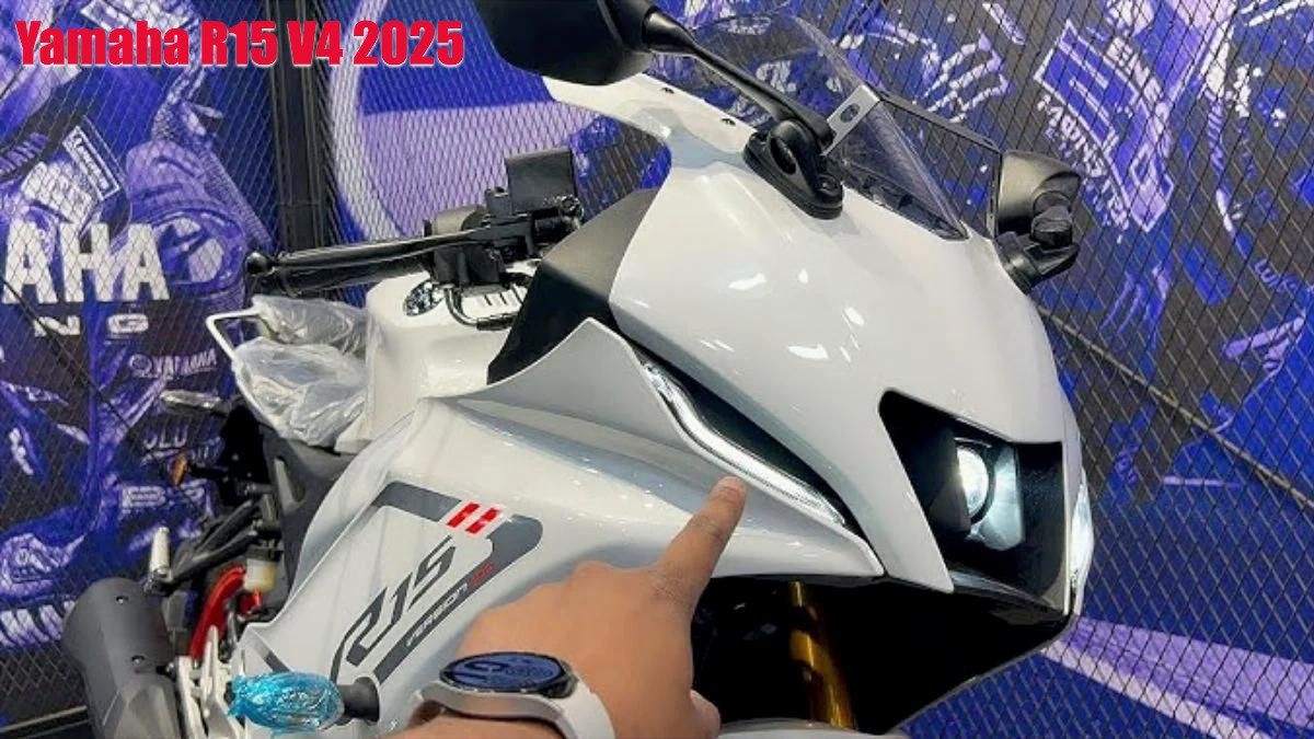 Yamaha R15 V4 2025